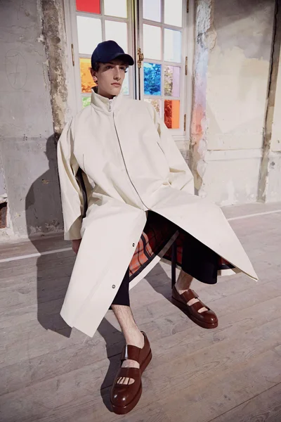 Look 13